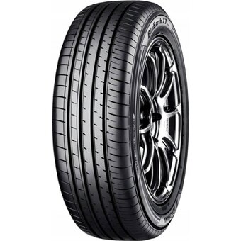 YOKOHAMA BluEarth-XT AE61 235/55 R19 101V